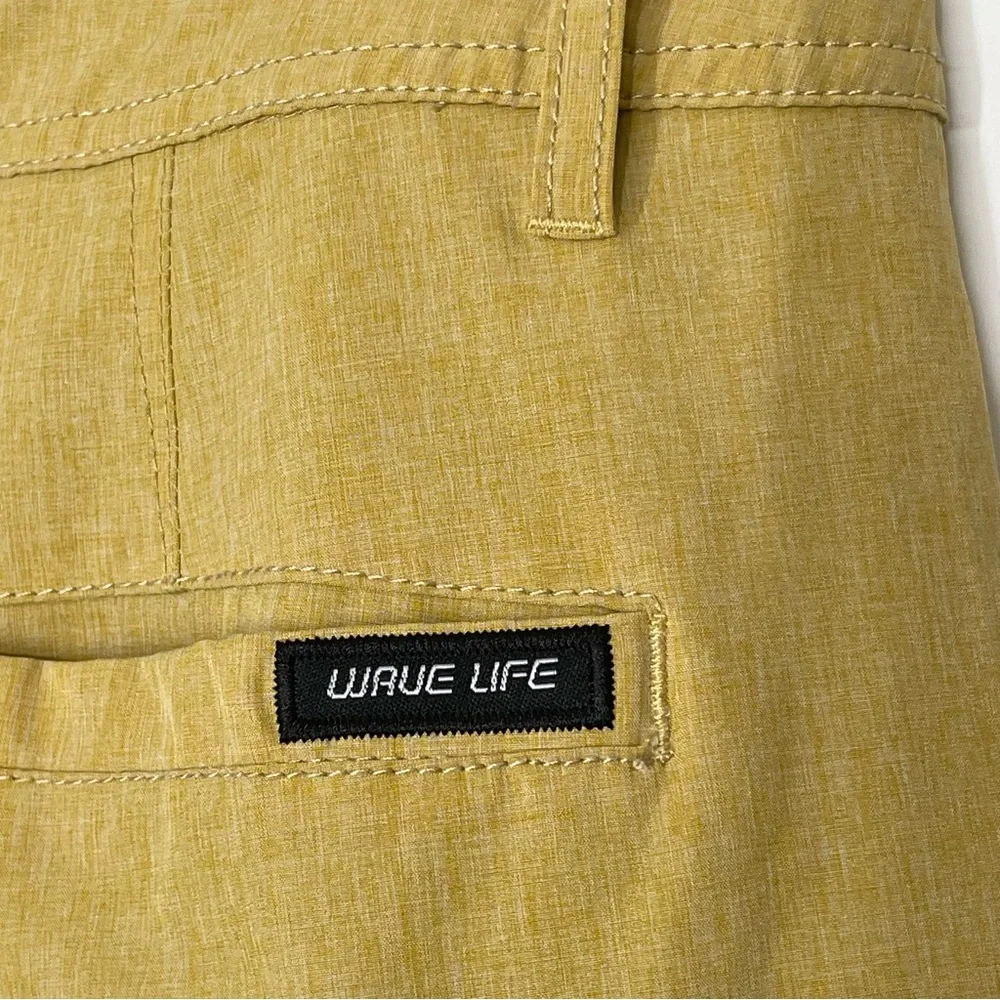 Wave Life Tuna H2O Active Hybrid Shorts Size 34 Flat Front Board Shorts